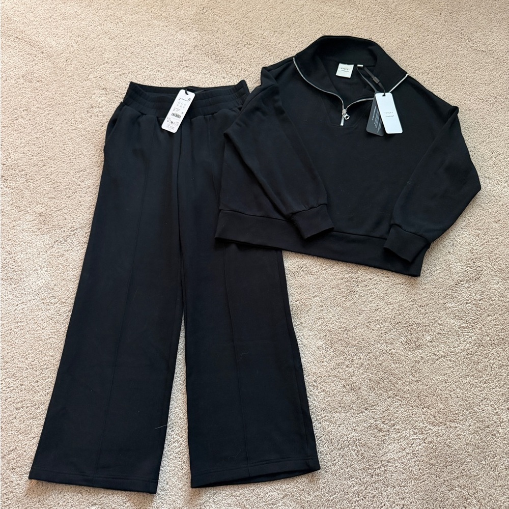 NWT SET Varley Hawley 1/2 Zip & Wide leg pant 28”  Black DoubleSoft